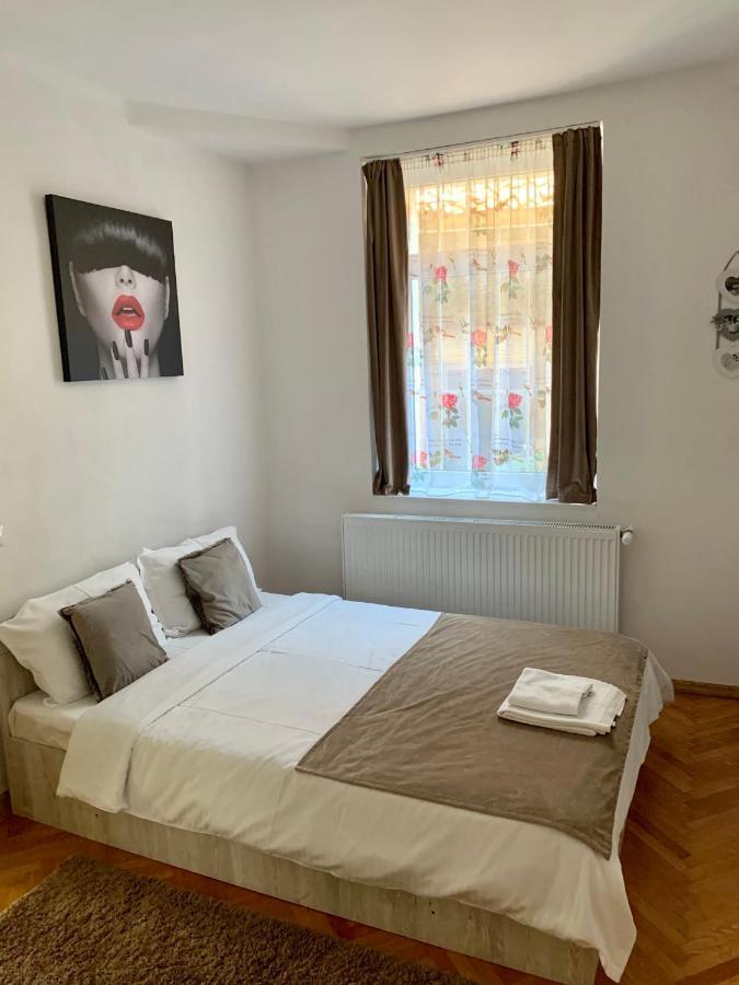 36 Central Residence Μπρασόβ Εξωτερικό φωτογραφία